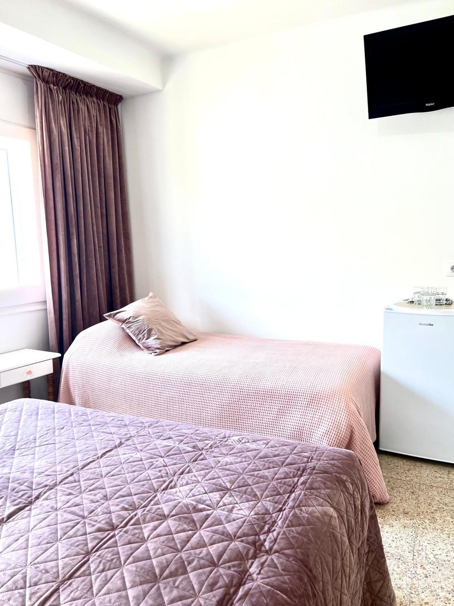 Escondite Central Con Terraza Compartida En La Azotea Rosas Habitación foto